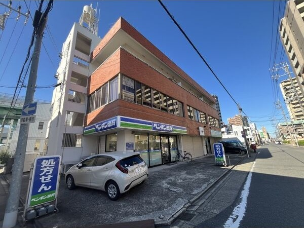 第三YMビルの外観