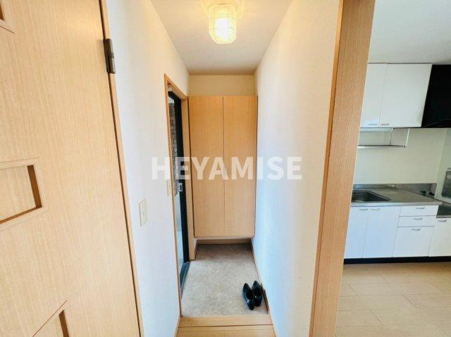 ウィルモア東町の玄関