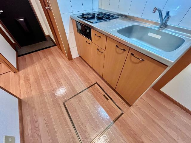 サニーコーポのキッチン|床下収納