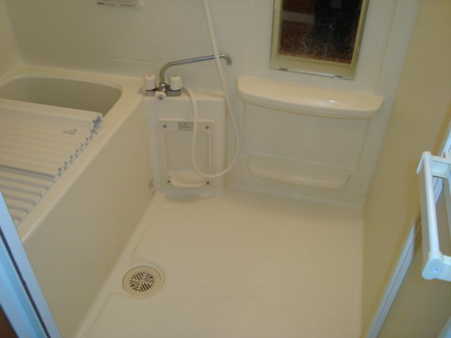 シャンテールの浴室|バス