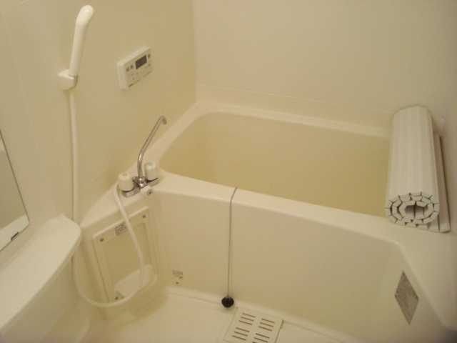 シャンテールの浴室|バス