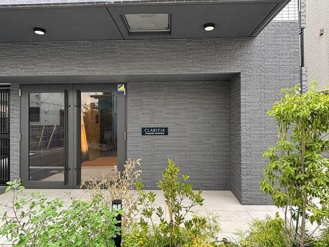 クラリティア板橋本町のエントランス