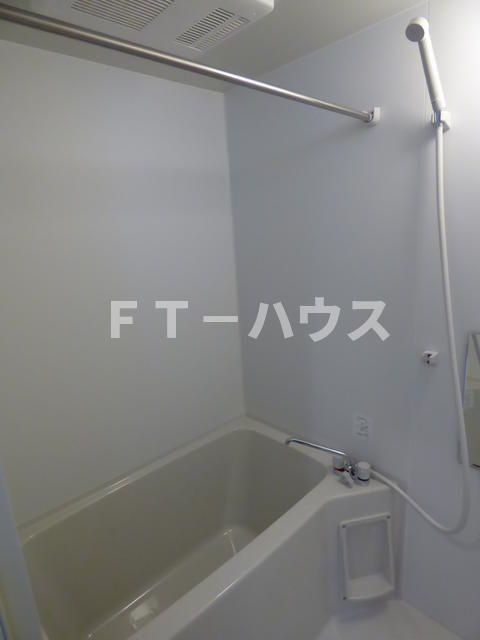 ヴィラ　イル　マーレの浴室
