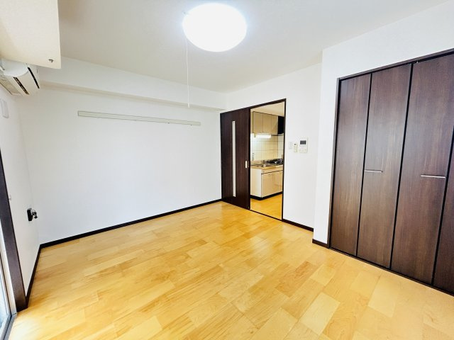 ライジング松尾の居間・リビング|※反転タイムのお部屋となっております。