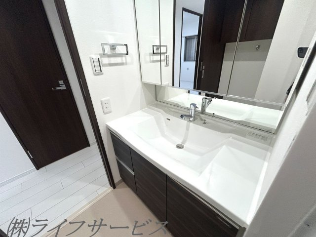 【洗面所】 | ライオンズクオーレ御幣島駅前ヴェルデ | ３面鏡付洗面化粧台