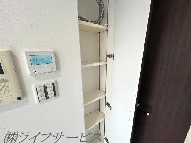 【収納】 | ライオンズクオーレ御幣島駅前ヴェルデ | リビングに便利な収納有