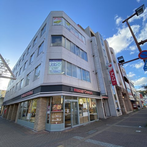 A・H・Sビルの外観