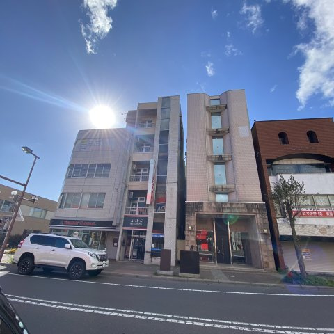 A・H・Sビルの外観