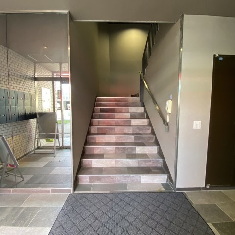 A・H・Sビルのロビー