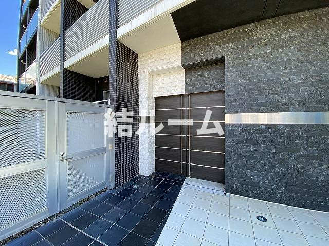 板橋区大原町の賃貸マンションのエントランス