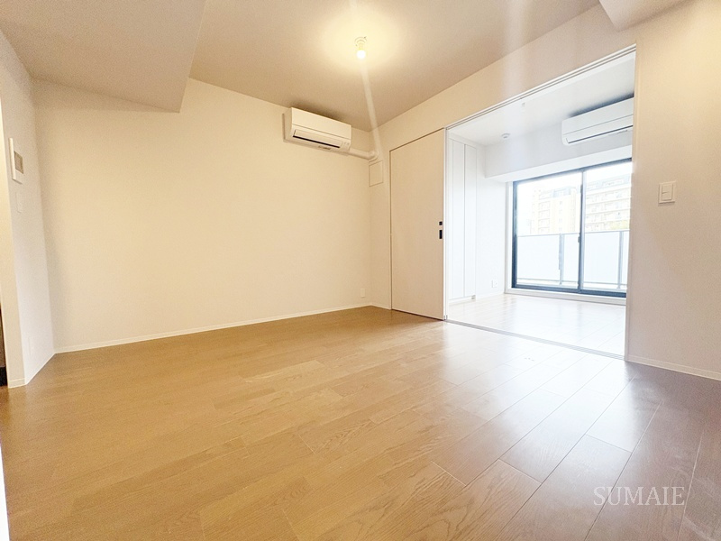 ロイヤルパークス赤羽ノースの居間・リビング|こちらのリビングで趣味の時間をお楽しみください☆