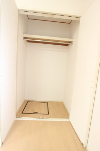 熊本市中央区黒髪３丁目のアパートの収納|ちょっとした収納スペースも充実しています