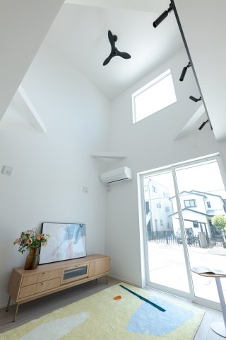 南区観音町｜名古屋市の戸建ならホームアップの居間・リビング