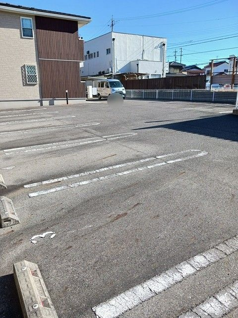ロイテガルテン　ＯⅢの駐車場