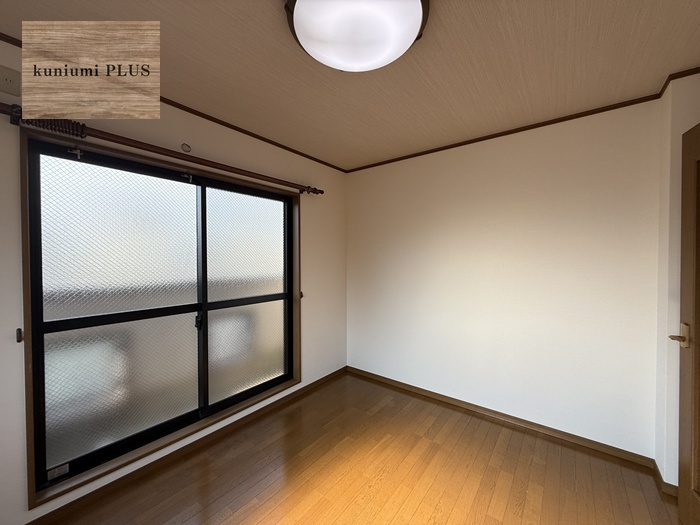 大阪市城東区野江4丁目の洋室