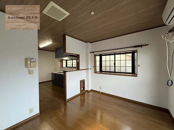 大阪市城東区野江4丁目の居間・リビング