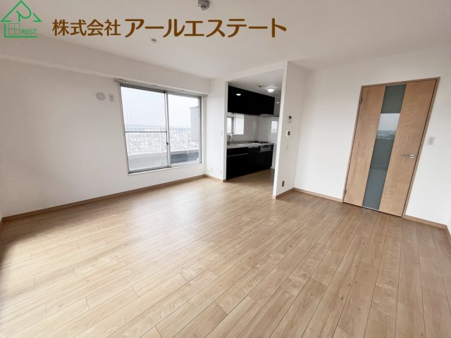 ホーユウパレス加古川　山陽電鉄「別府駅」徒歩10分の居間・リビング