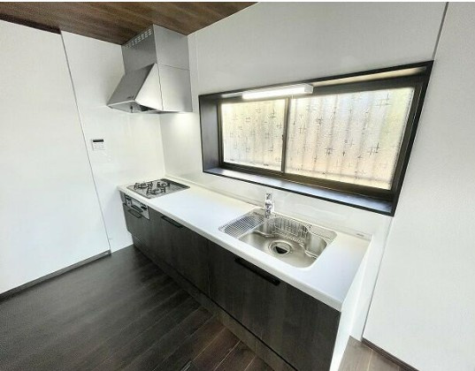 【中古】入間郡毛呂山町南台リフォーム中古住宅のキッチン|新品のシステムキッチンです☆