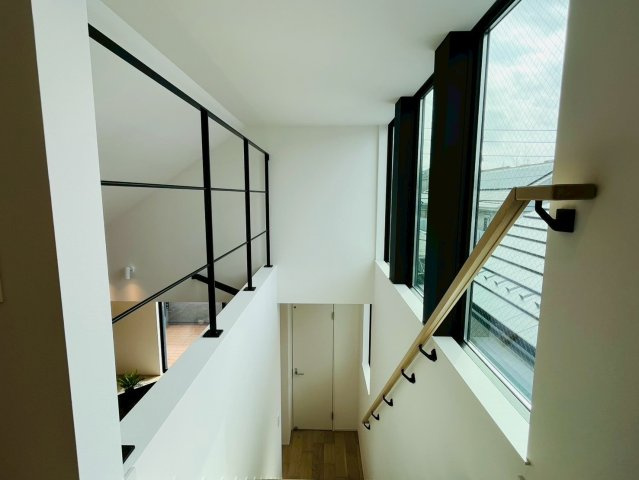 【収納】 | 練馬区桜台２丁目　新築戸建て | 衣類や小物をまとめて整理でき、室内をすっきり保てます。