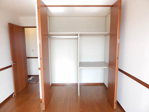 スリーゼ　C棟の収納|たっぷりとした収納スペースです