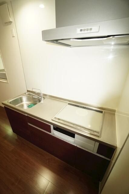 ｖｉｆ／ｖｉｖｅ（ヴィフヴィブ）のキッチン