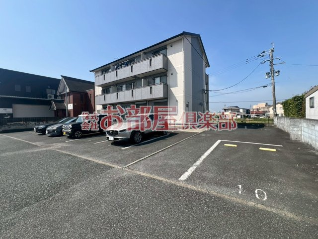 グランシャリオ21の駐車場|駐車場に車を止められます