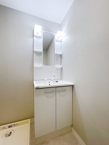 マグノリア立川の独立洗面台|参考イメージ写真。