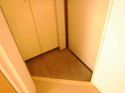 【玄関】 | ダイユー１２番館 | 他のお部屋の参考写真となります。