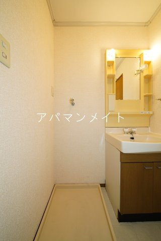【設備】 | セジュール狩場 | 洗濯機置場です