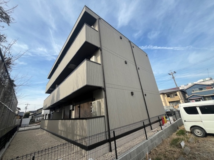 D-avance MHの外観