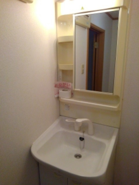 サンパティーク・ロジュマンの独立洗面台