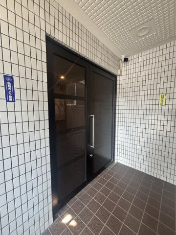 セントラルハイツ神戸橘通A棟のエントランス