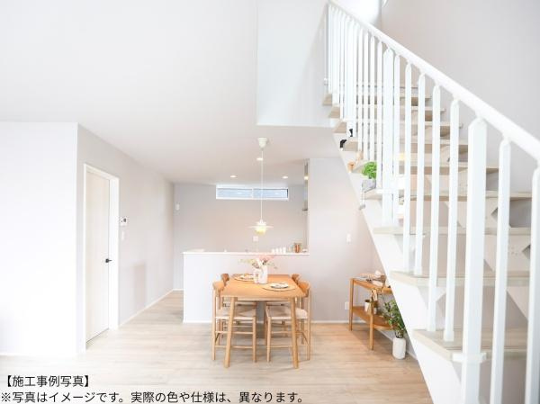 久原南一丁目　新築の居間・リビング|※施工事例写真です。実際の仕様や色は異なります。