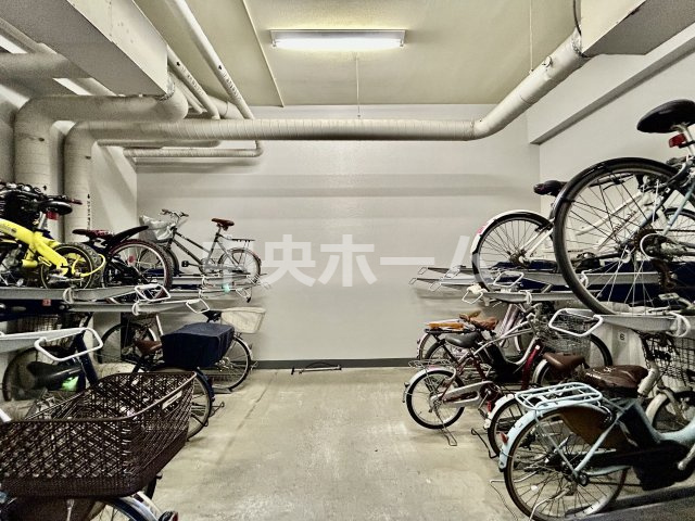 ディアハイム浅草の駐輪場|【自転車置き場】最新の空き状況や費用などの詳細は担当スタッフまでお問い合わせください。