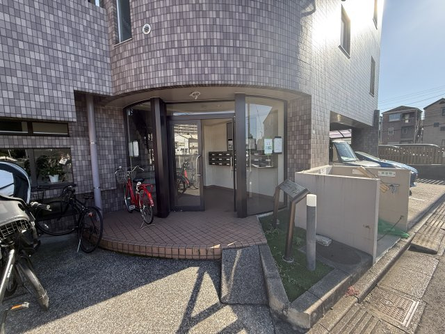 エステートマリンのエントランス