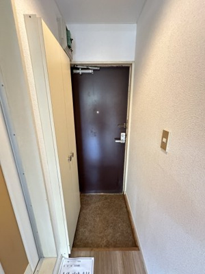 【玄関】 | レオパレス21川崎観音 | 別部屋写真参考