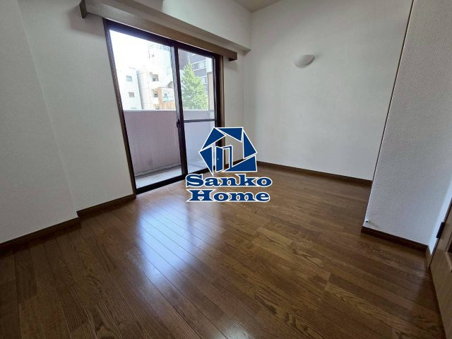 パークウェル湯島の居間・リビング