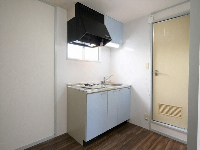 大阪市東淀川区淡路４丁目の賃貸マンションのキッチン