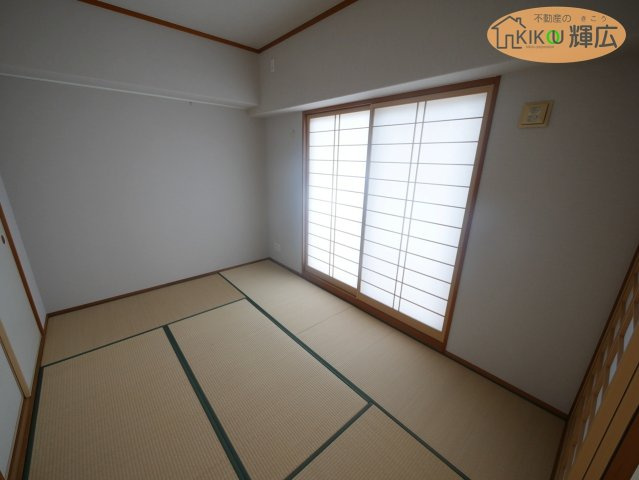 アルファステイツ東今宿　8階の和室