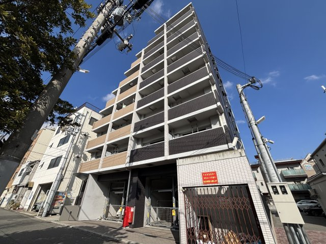 コスモリード神戸三宮の外観