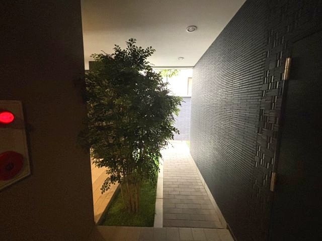 コスモリード神戸三宮のロビー