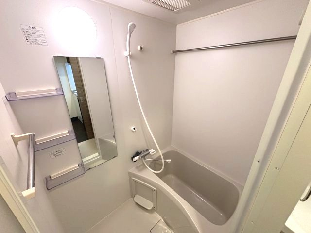 コスモリード神戸三宮の浴室