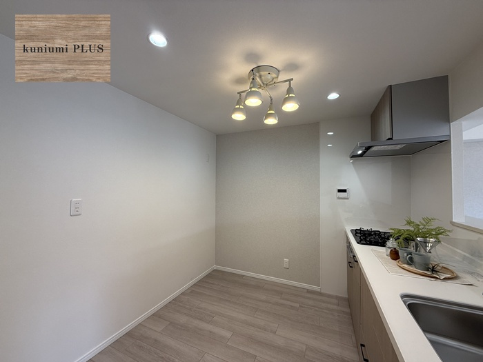 クローバーハイツ森小路二号棟のキッチン