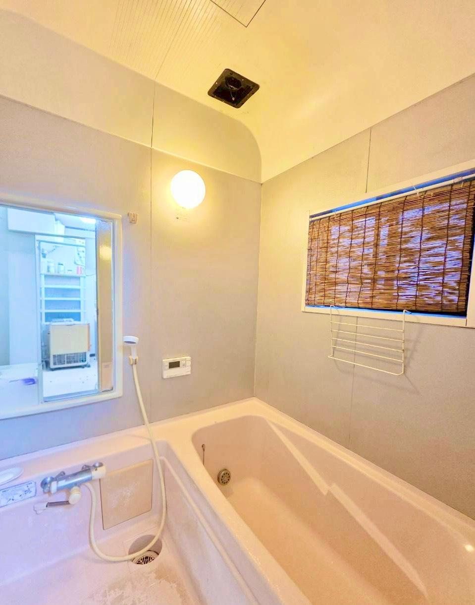 藤田町５丁目　中古一戸建ての浴室|ユニットバス
■物件内覧・資金計画相談・住宅ローン相談、リフォーム相談、お問合せ受付中■
※当日・翌日のご内覧、ご相談はお電話でのお問合せがスムーズです！