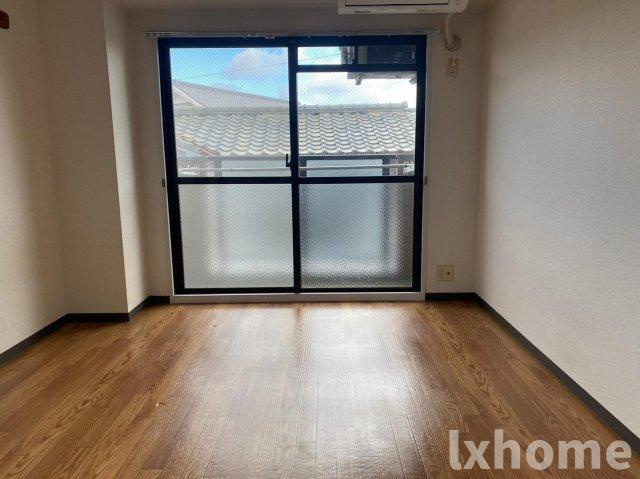 ルミエールの居間・リビング|ゆったり過ごせる居間です