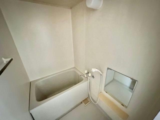 プラザ亀山の浴室