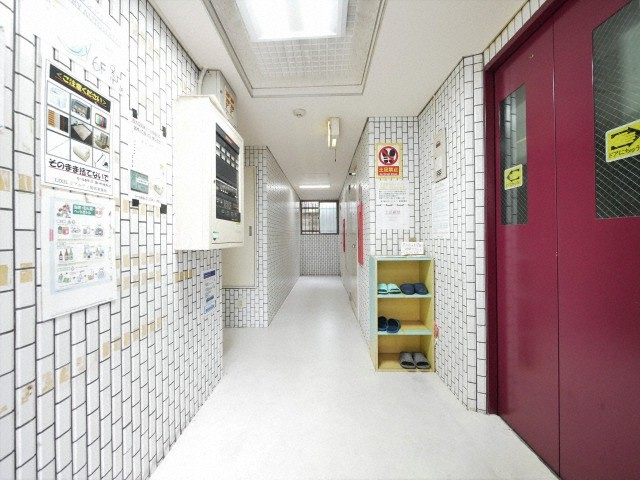 大阪市天王寺区茶臼山町の賃貸マンションのロビー