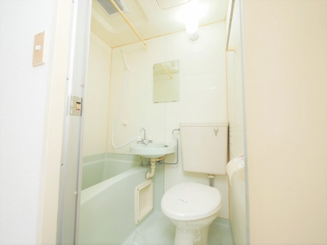 大阪市天王寺区茶臼山町の賃貸マンションの浴室