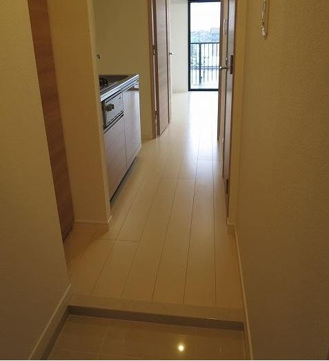 レグゼ梶ヶ谷の玄関