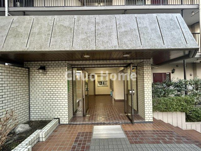 【エントランス】 | ネオコーポ木場 | 【エントランス】マンションのエントランスは、その物件の印象を決める、顔とも言える場所です。毎日通る場所ですからきれいなのが一番です。